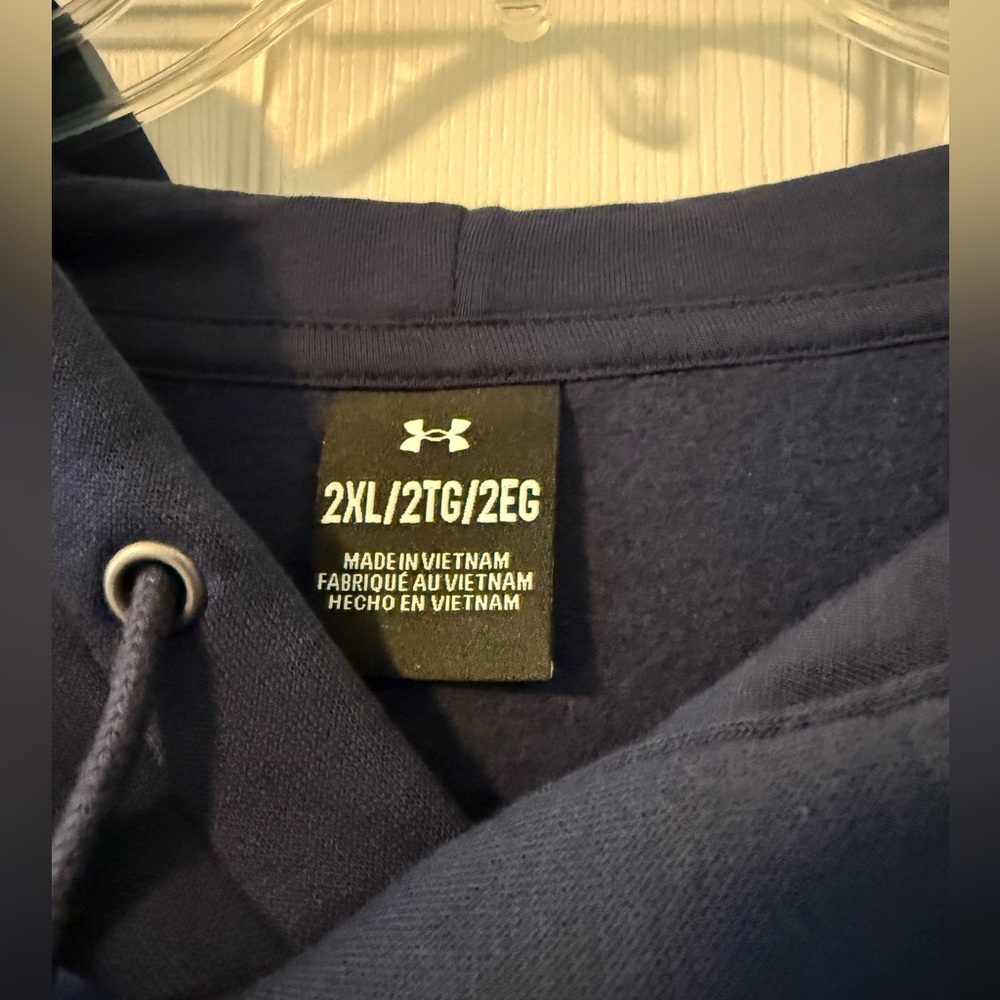 NWT Under Armour Men's Dark Blue Hoodie - Picture 3 of 5